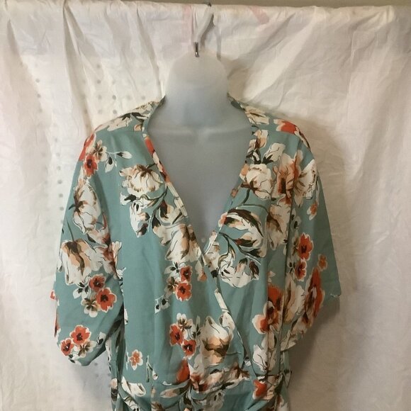 Shein Curve Women’s Floral Wrap V-Neck Short Sleeves Shirt Blouse Size 3XL - Picture 7 of 16